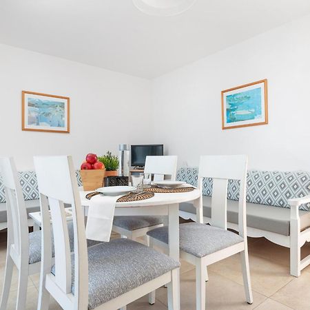 Apartamentos Ferrera Pins Cala Ferrera  Bagian luar foto