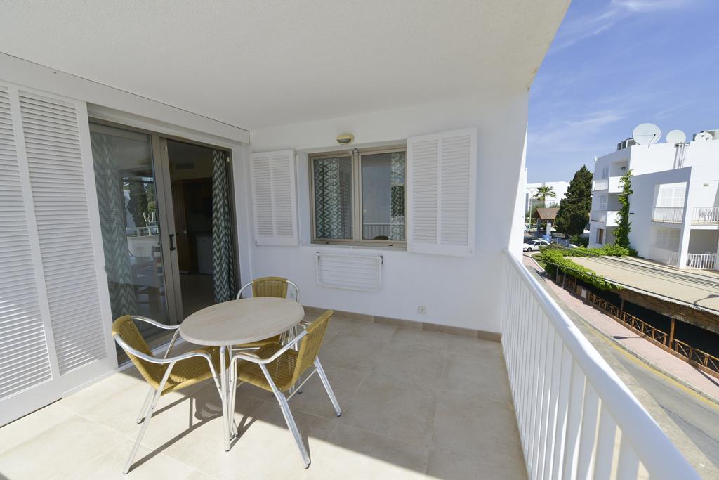 Apartamentos Ferrera Pins Cala Ferrera  Bagian luar foto