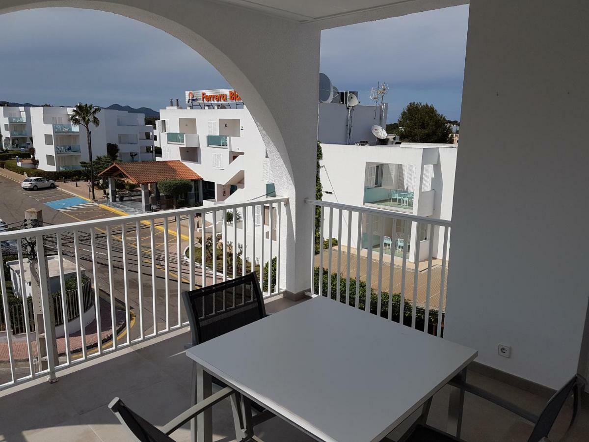 Apartamentos Ferrera Pins Cala Ferrera  Bagian luar foto